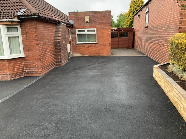 Tarmac driveways